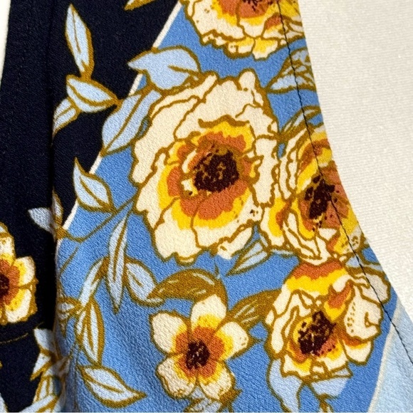 Free People Beat of My Heart Floral Sleeveless Keyhole High Neckline Halter Top - Picture 6 of 11